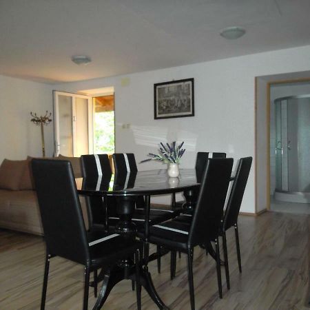 Hodak Apartment Нерезине Екстериор снимка