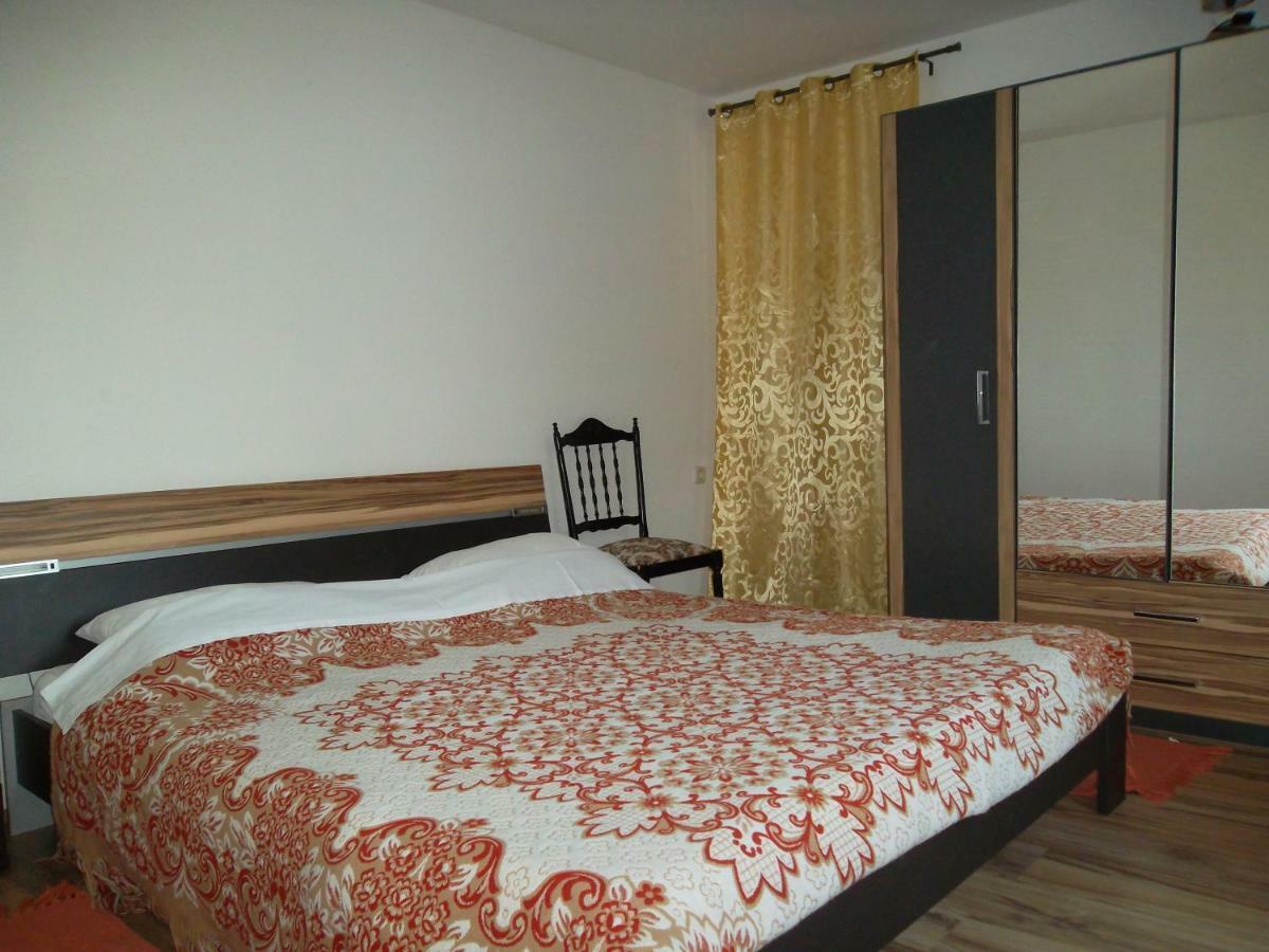 Hodak Apartment Нерезине Екстериор снимка