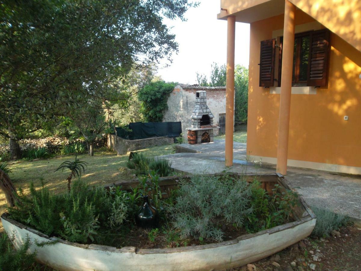 Hodak Apartment Нерезине Екстериор снимка