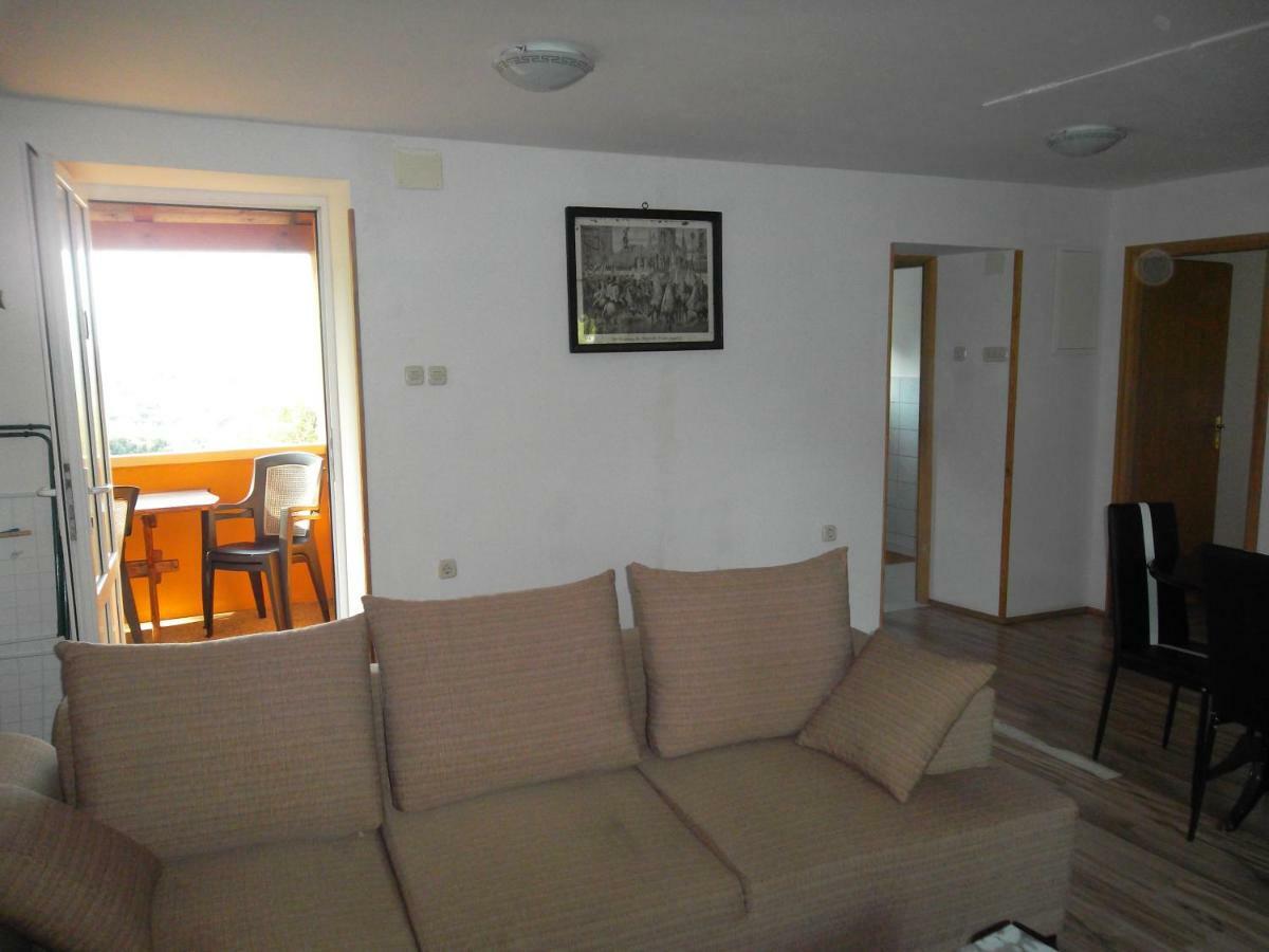 Hodak Apartment Нерезине Екстериор снимка